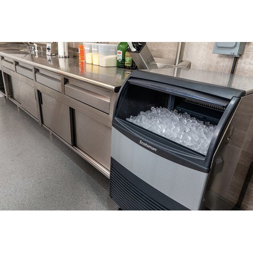 Scotsman CU3030, 313 lbs with 110 lbs Storage, Ice Machine