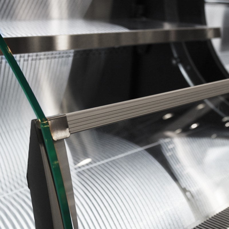 Turbo Air TOM-30LB, 28" Low Profile Glass / Solid Side Panel