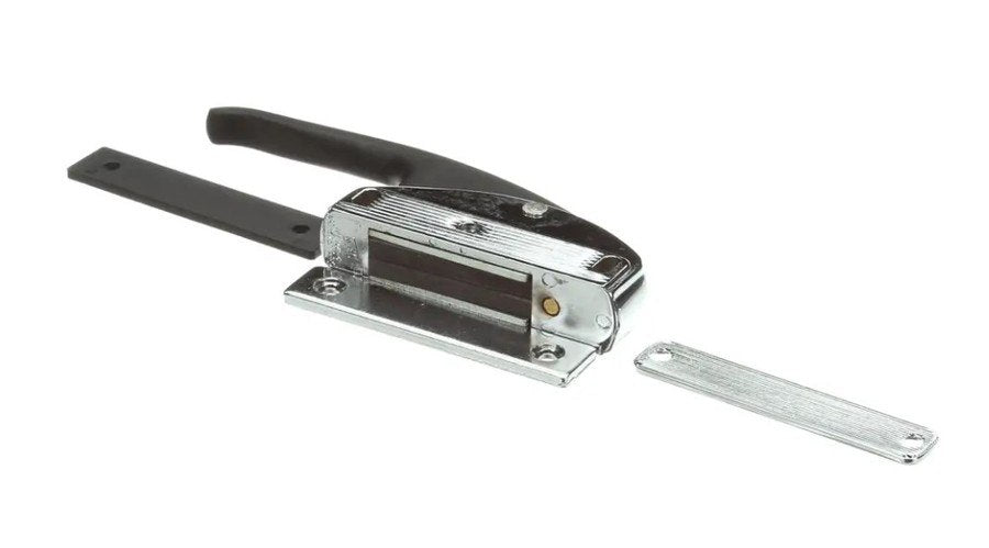 Carter-Hoffmann 18302-0074, Magnetic Latch, 544