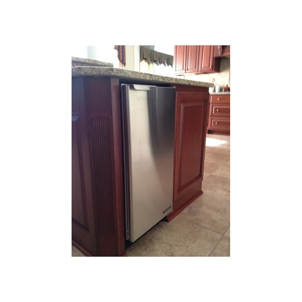 Hoshizaki C-80BAK cubelet undercounter ice machine, installed under a counter